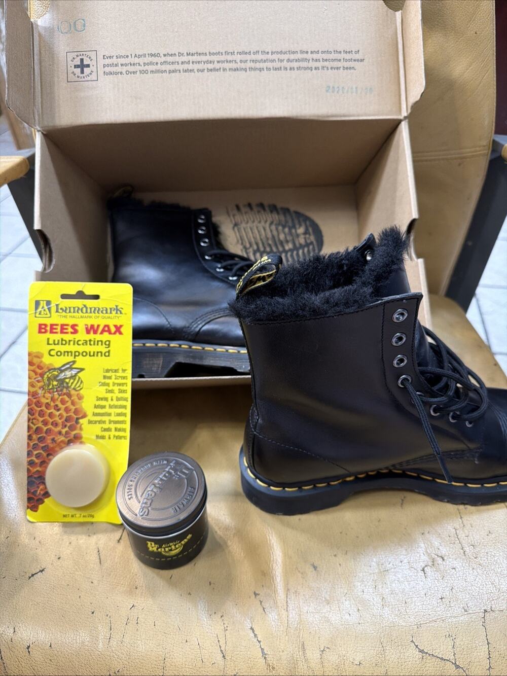 Dr Marten 1460 Leather Boots Winter Fall Pascal FL Black Faux Fur Lined 9